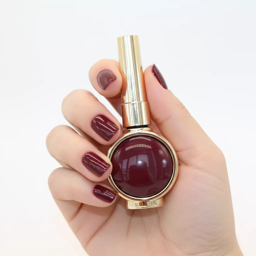 Hema-Free and Tpo-free Solid Color SR-33 Red shade-CHROMÉCLAIR